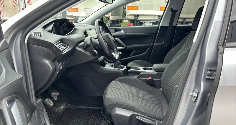 Peugeot 308 cena 50000 przebieg: 113968, rok produkcji 2019 z Wołomin małe 301